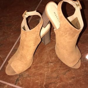 Peep toe sling back booties